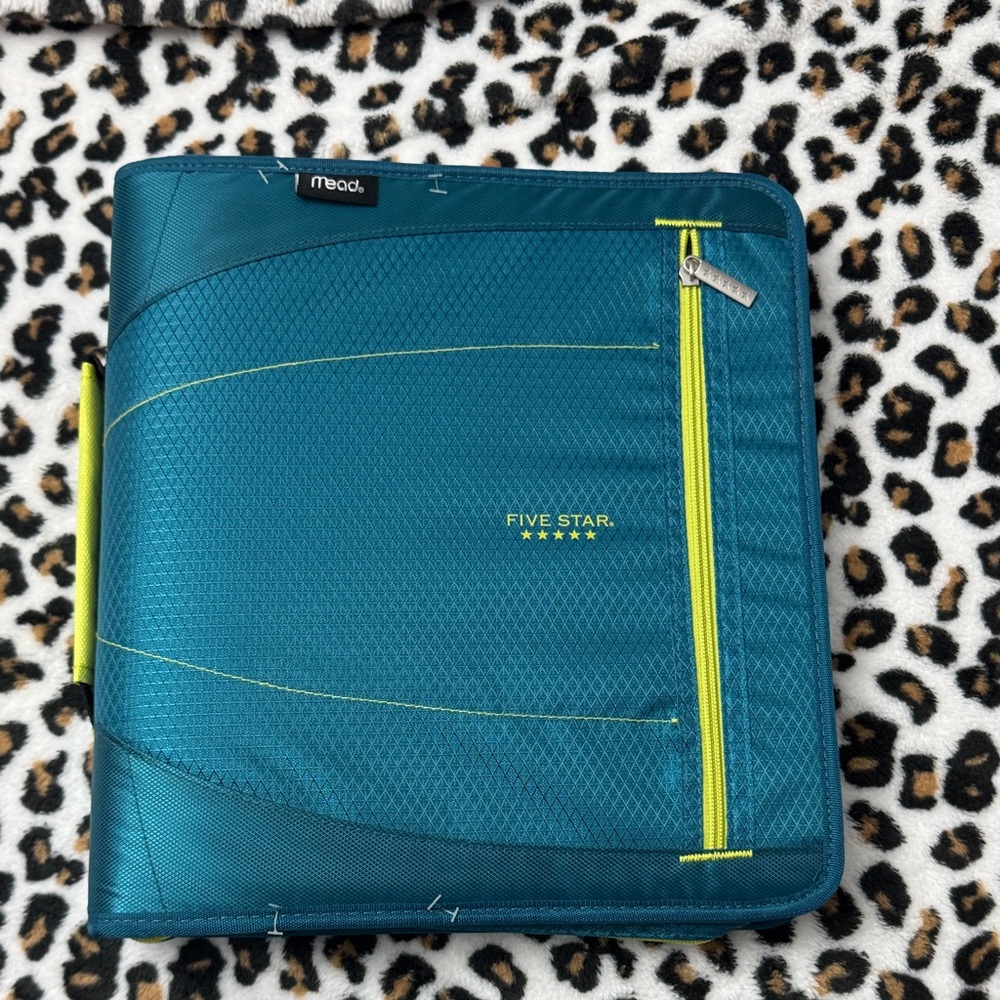 Five Star Blue and Green Zipper Binder